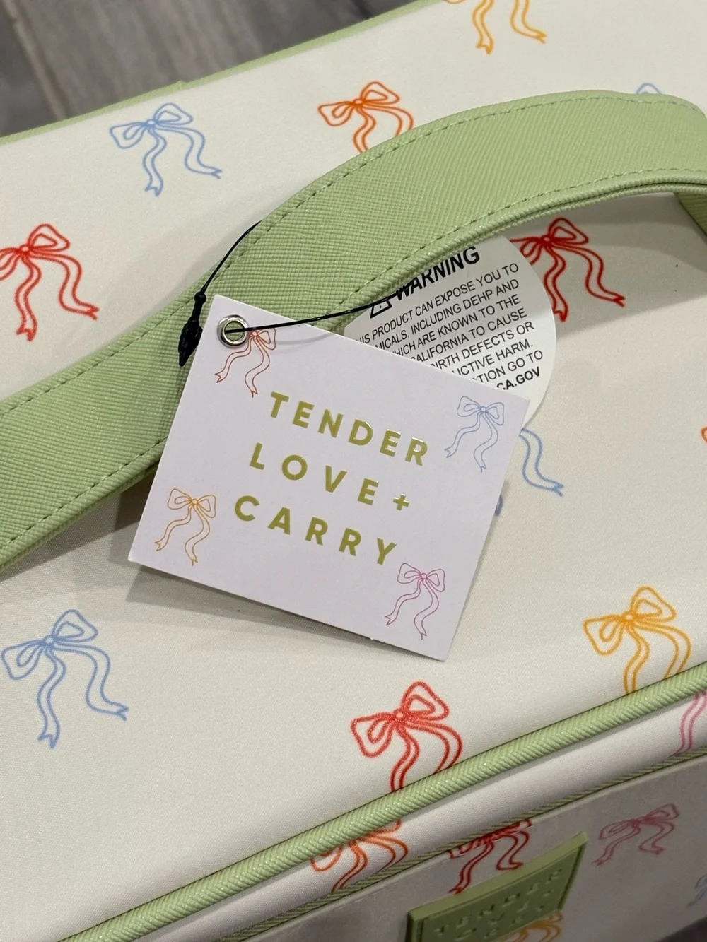 Tender Love & Carry Cream Cosmetic Case with Multicolor Bow Print